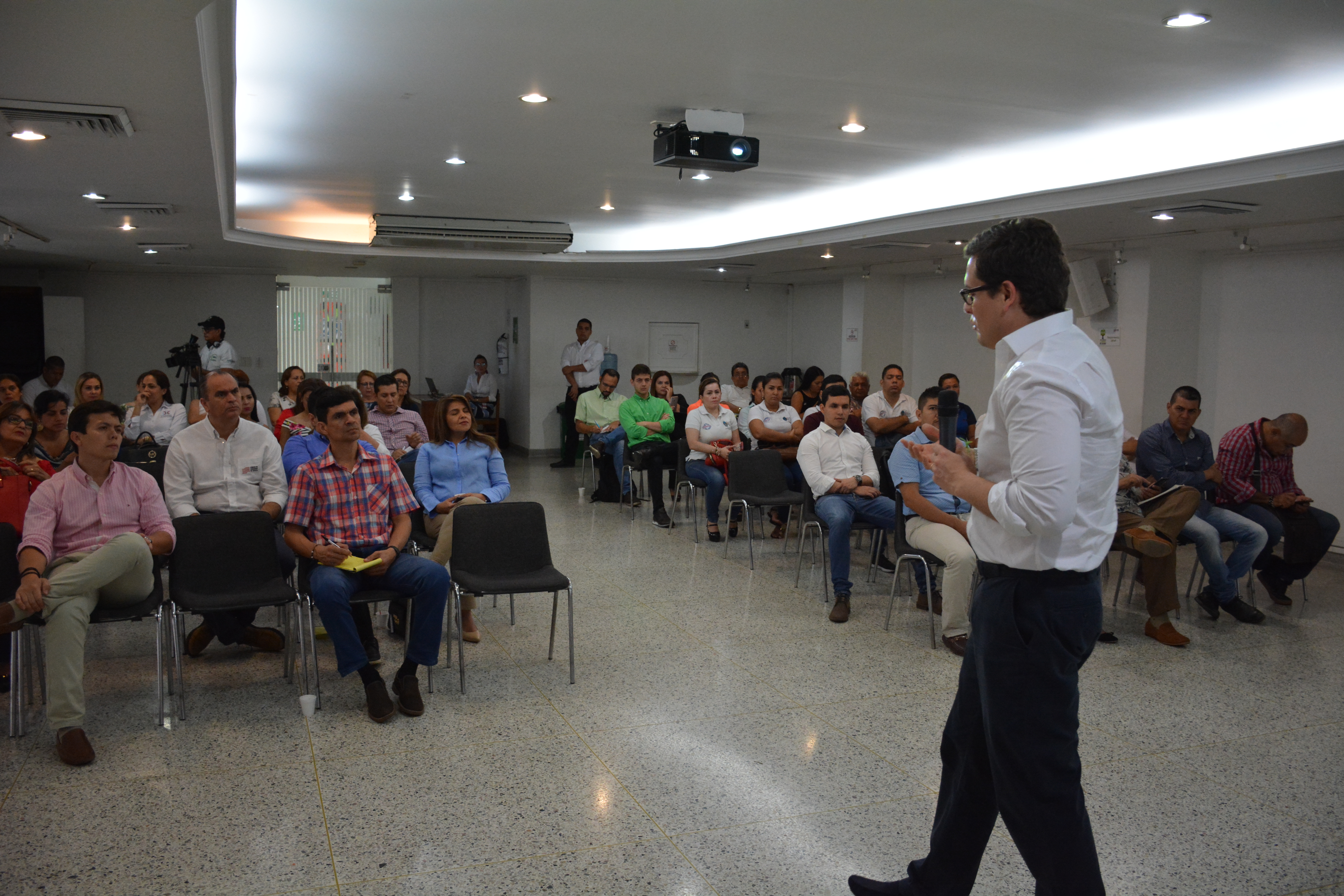 Director del IDT de Bogot comparti su experiencia con empresarios 